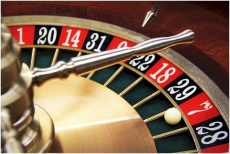 the-similarities-and-differences-between-roulette-and-slots