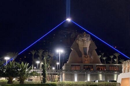luxor-joins-list-of-las-vegas-hotels-phasing-out-room-service